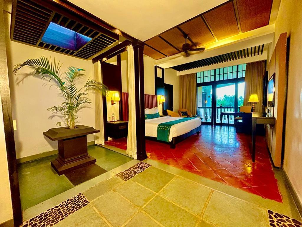 Plumeria Lake Resort & Spa Vayalār Buitenkant foto