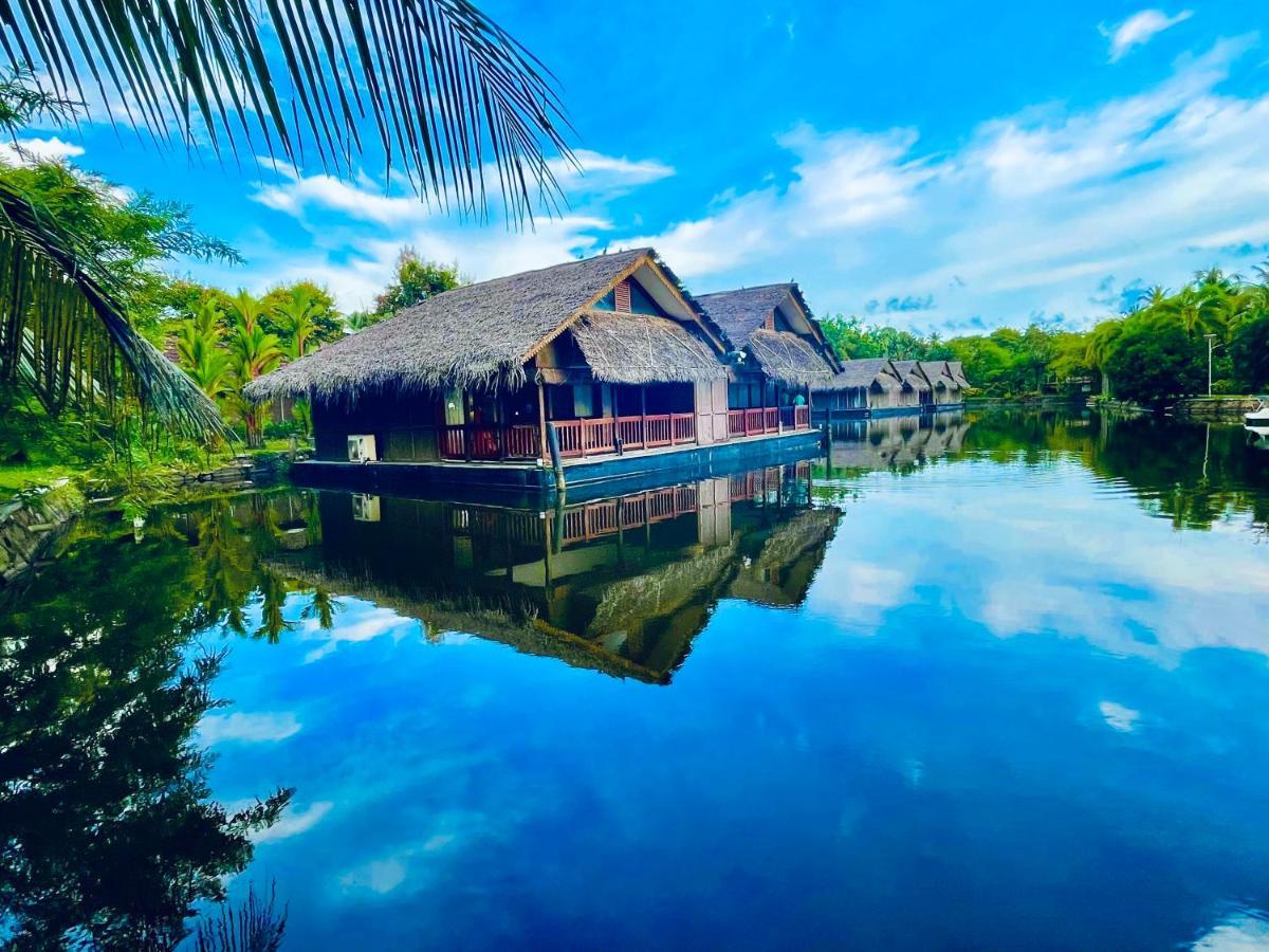 Plumeria Lake Resort & Spa Vayalār Buitenkant foto