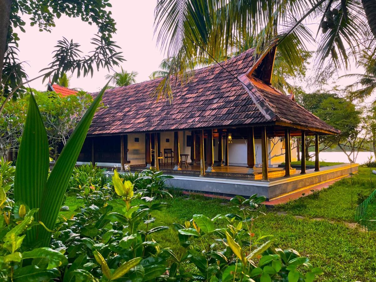 Plumeria Lake Resort & Spa Vayalār Buitenkant foto